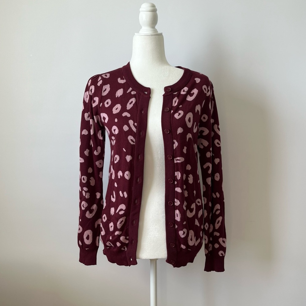 CHARM SCHOOL LONG SLEEVE CARDIGAN IN BURGUNDY WITH LEOPARD PRINT